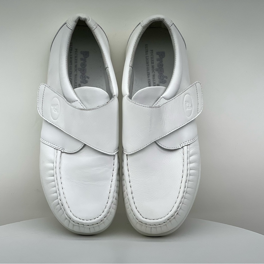 Propet Sneakers Oxfords Comfort Shoes  Pucker Moc Walker One Strap White Leather